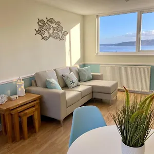  Apartment Lighthouse View, One Min From Harbour & Beach United Kingdom